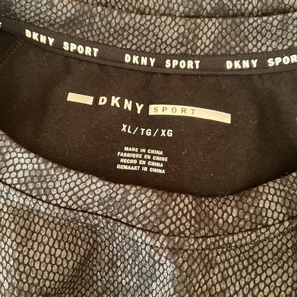 DKNY l NWT Snake Print Sport Dress - Picture 5 of 5